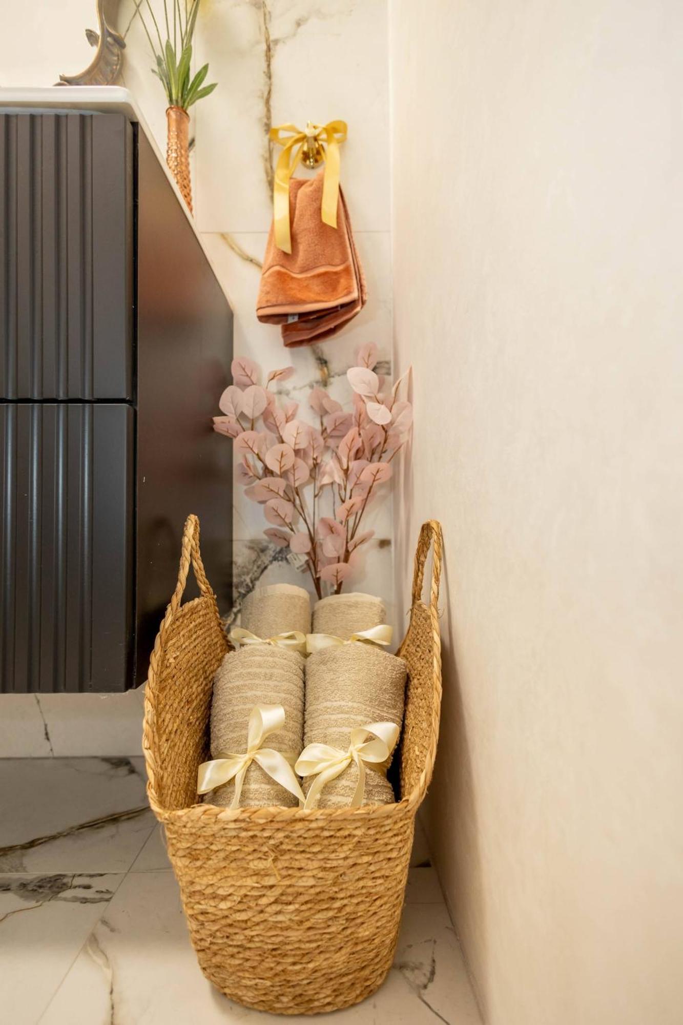 New, Stylish And Spacious Apartment Bratislava Exterior photo